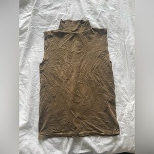 Vintage Y2K Banana Republic Metallic Gold and Brown Italian Turtleneck Top